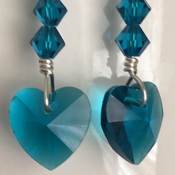 New Sparkling Crystal Glass Dangling Drop Teal Blue Heart Handmade Gift Earrings - Picture 3 of 5